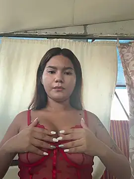 Snapshot of Hot_Rose83 chatting on 03.07.25 Hot Rose83 online show from 03.07.25