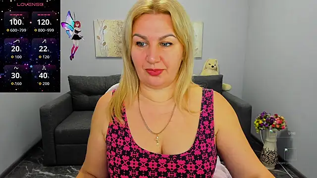 Lili Crossi online show from 11.13.25