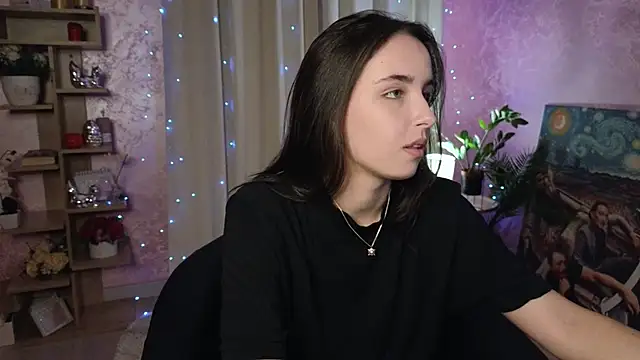 AuroraAksnesss online show from 12.03.24