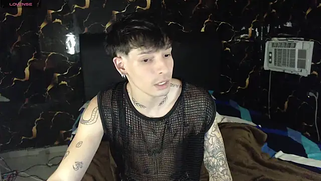 Snapshot of Apolo_Hidalgo01 chatting on 06.18.26 Apolo Hidalgo01 online show from 06.18.26