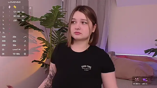 Alice Walters online show from 03.04.25