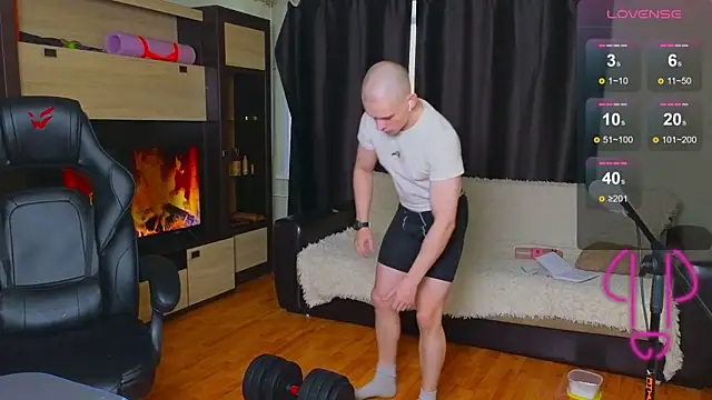 Snapshot of STRONGBEAUTY282 chatting on 01.30.25 STRONGBEAUTY282 online show from 01.30.25