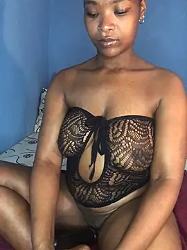 NunuBerry16 online show from 12.13.24