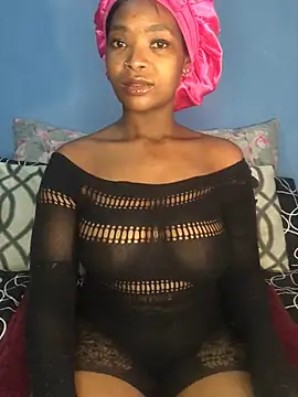 NunuBerry16 online show from 12.16.24