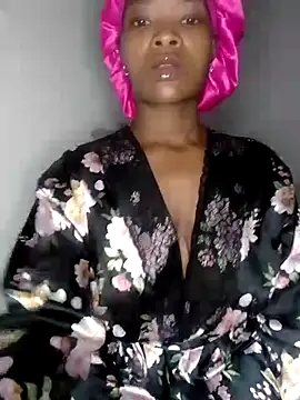 NunuBerry16 online show from 03.20.25