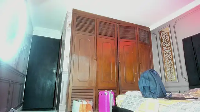 Snapshot of mature_bigass__ chatting on 03.19.25 mature bigass online show from 03.19.25