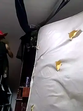 Snapshot of ottomusbrown chatting on 01.27.25 ottomusbrown online show from 01.27.25