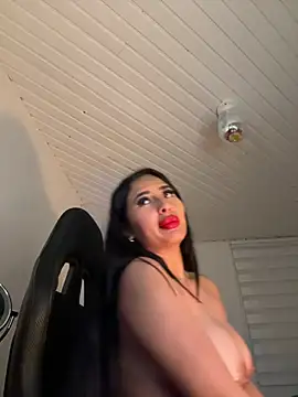 Anily Lovely online show from 02.18.25