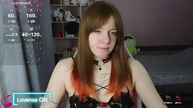 Snapshot of CassieJuice69 chatting on 02.14.25 CassieJuice69 online show from 02.14.25