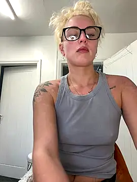 Snapshot of Barbie_26 chatting on 12.03.24 Barbie 26 online show from 12.03.24