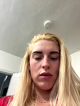 Snapshot of Barbie_26 chatting on 12.07.24 Barbie 26 online show from 12.07.24