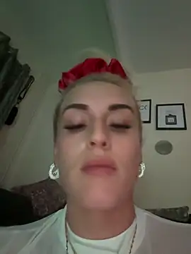 Snapshot of Barbie_26 chatting on 01.03.25 Barbie 26 online show from 01.03.25