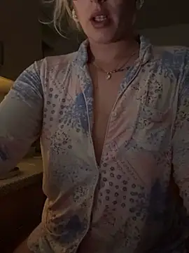 Snapshot of Barbie_26 chatting on 03.20.25 Barbie 26 online show from 03.20.25