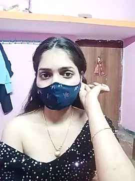 Snapshot of Cute-Simmi chatting on 12.12.24 Cute-Simmi online show from 12.12.24