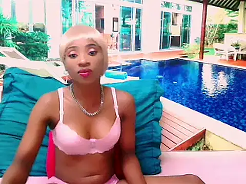 EbonyCreamy69 online show from 02.12.25