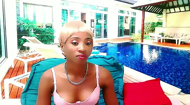 EbonyCreamy69 online show from 02.13.25