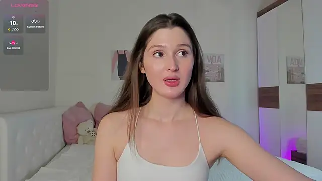 Snapshot of tender_babyy chatting on 02.01.25 tender babyy online show from 02.01.25