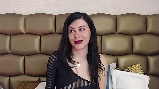 Snapshot of JaneLondon chatting on 12.16.24 JaneLondon online show from 12.16.24