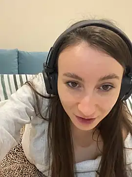 Snapshot of viviandaimond1 chatting on 01.18.25 viviandaimond1 online show from 01.18.25
