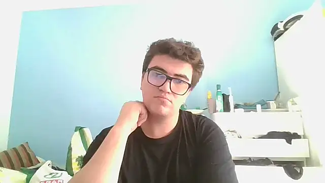 Snapshot of sorolla12 chatting on 12.14.25 sorolla12 online show from 12.14.25