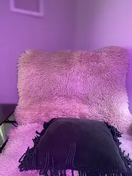 GoldieBakeman online show from 02.10.26