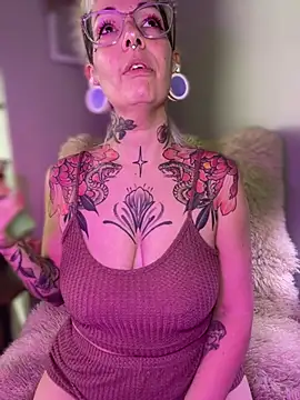 GoldieBakeman online show from 02.12.26