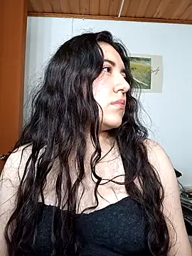 Emi chik online show from 11.25.25