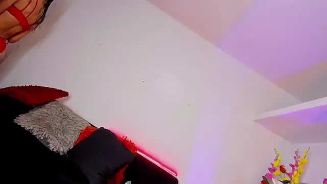 Eyleen Santos online show from 12.05.25