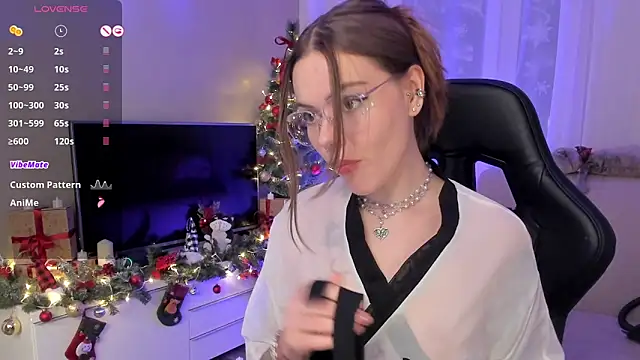 Marta May  online show from 01.10.25