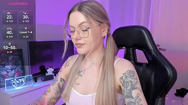 Marta May  online show from 09.27.25