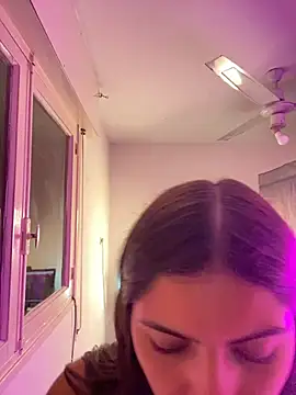 Snapshot of Argentiiniita chatting on 09.13.25 Argentiiniita online show from 09.13.25