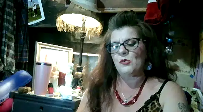 Snapshot of Fantasymaid80 chatting on 01.08.25 Fantasymaid80 online show from 01.08.25