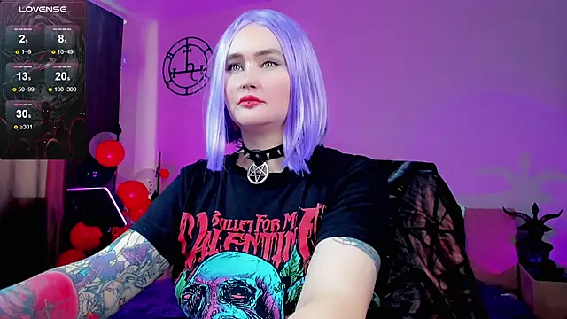 Emmybrightj  online show from 02.21.25