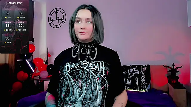 Emmybrightj  online show from 02.26.25