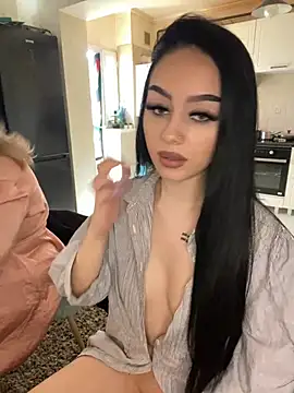 Snapshot of Gya_Rue chatting on 03.05.25 Gya Rue online show from 03.05.25