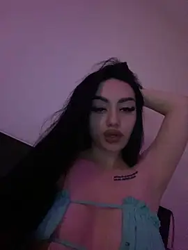 Gya Rue online show from 12.17.25