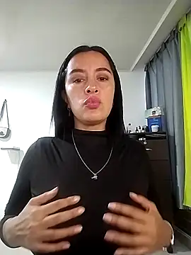 hailey85 online show from 04.16.26