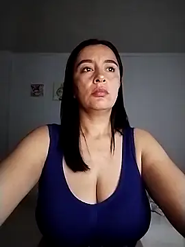 hailey85 online show from 04.21.26