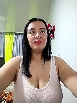 hailey85 online show from 04.22.26