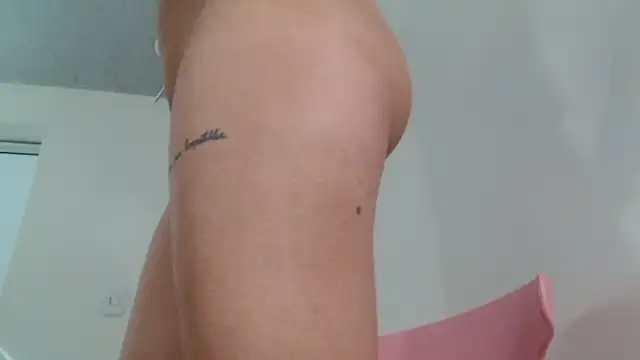 Snapshot of Full_Fist chatting on 01.10.26 Full Fist online show from 01.10.26