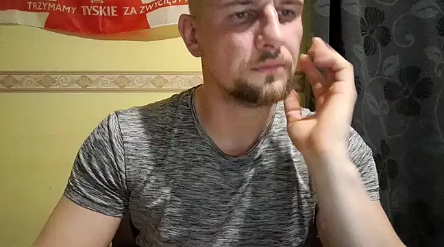 Snapshot of Regularfucker28 chatting on 12.16.24 Regularfucker28 online show from 12.16.24