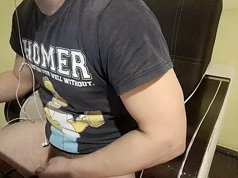 Snapshot of Regularfucker28 chatting on 02.19.25 Regularfucker28 online show from 02.19.25