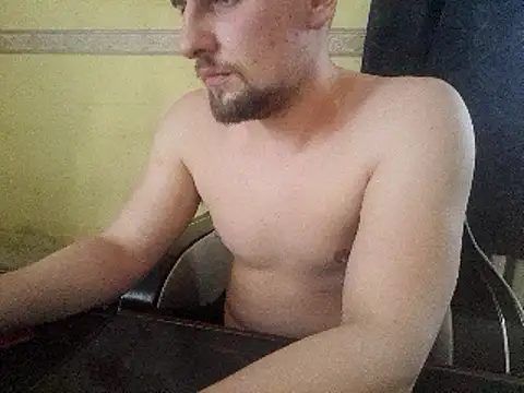 Snapshot of Regularfucker28 chatting on 02.20.25 Regularfucker28 online show from 02.20.25