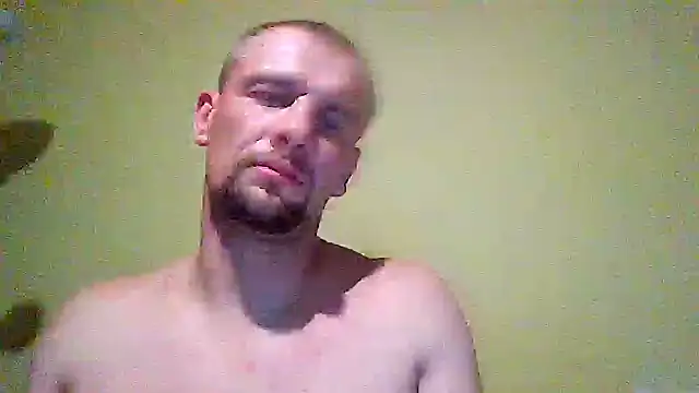 Snapshot of Regularfucker28 chatting on 07.26.26 Regularfucker28 online show from 07.26.26