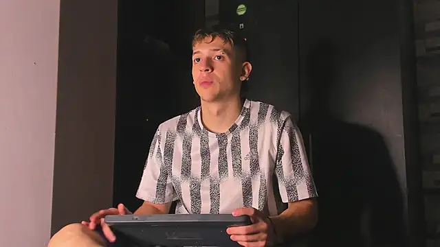 Dimitri higth420 online show from 11.18.25