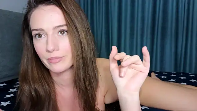 Snapshot of ElizaaXO chatting on 03.18.25 ElizaaXO online show from 03.18.25