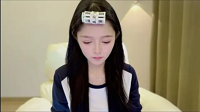 xiaodaibabyy online show from 11.02.25