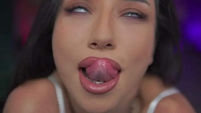 GinaValentinna online show from 11.01.25