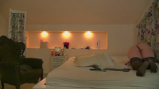 KeiraDark online show from 11.07.25