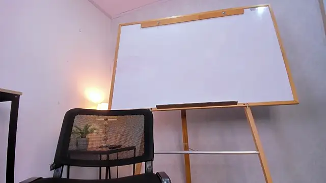 Caroline dh online show from 04.20.26